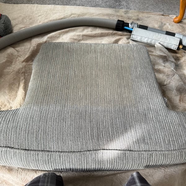Sofa and upholstery cleaning in Wellingborough NN8, NN9, NN29 removing stains and deep-set dirt