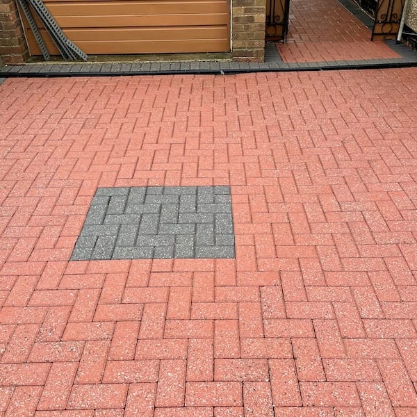 pressure washing in Wellingborough